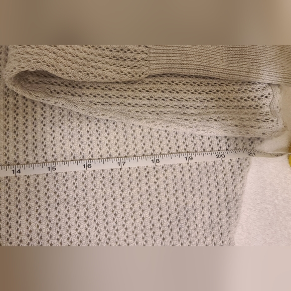 RW&CO. Light Grey Mesh Knit Boat Neck Sweater Size S/P - Picture 6 of 8